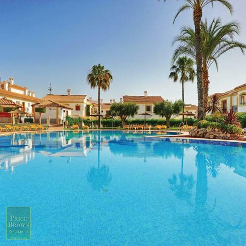 A1438: Apartamento en venta en Vera Playa, Almería