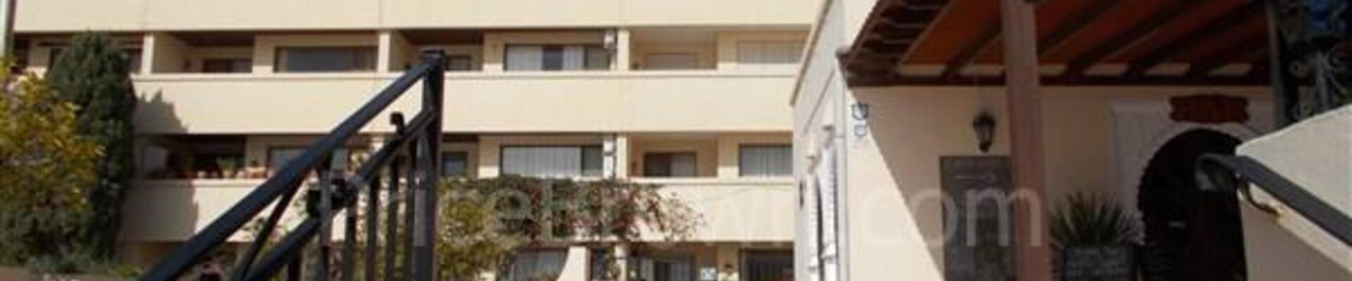 A1526: 1 Bedroom Apartment for Sale