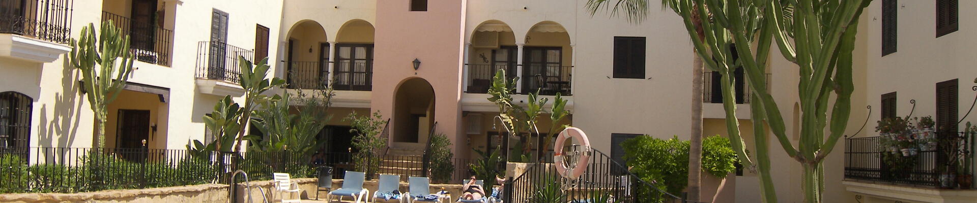 A1542: 2 Bedroom Apartment for Sale