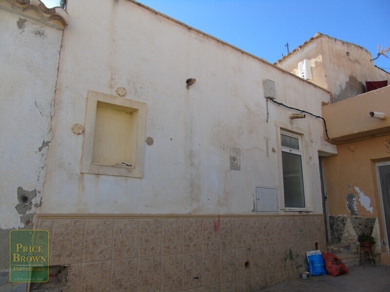 AF1081: Townhouse for Sale in Purchena, Almería