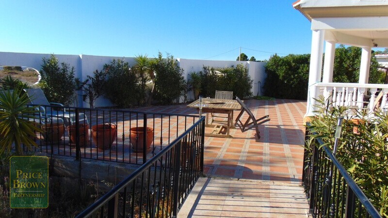 AF1103: Villa for Sale in Las Labores, Almería