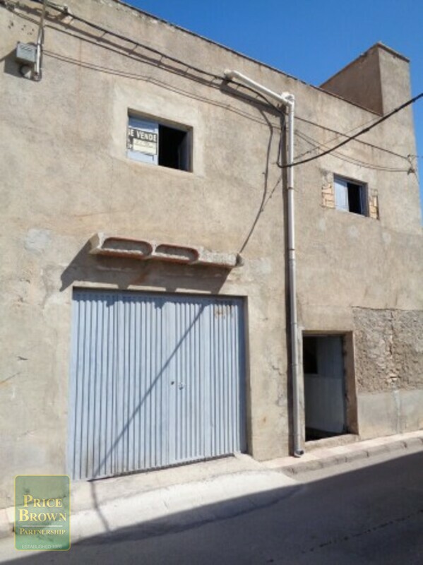 AF466: Townhouse for Sale in Cantoria, Almería