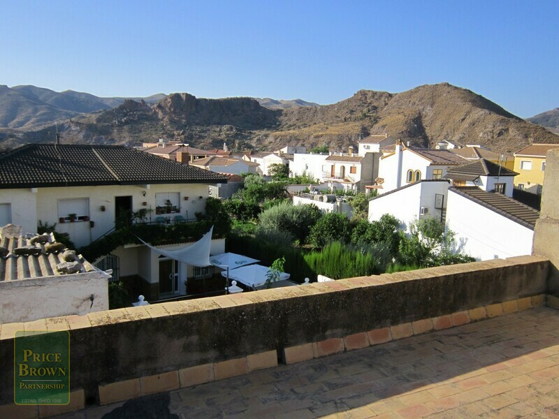 AF466: Townhouse for Sale in Cantoria, Almería