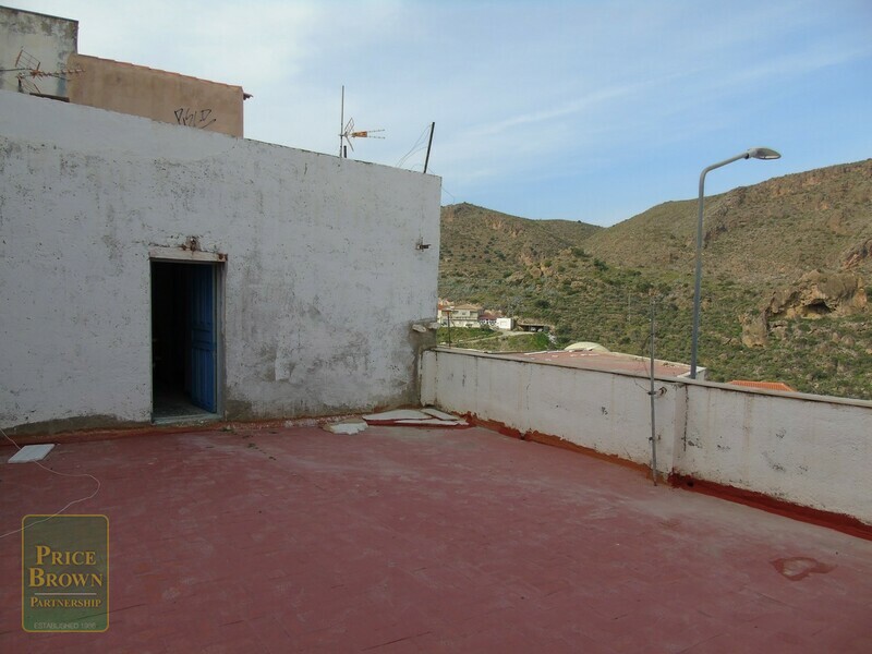 AF513: Townhouse for Sale in Macael, Almería