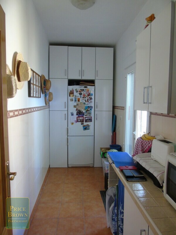 AF553: Townhouse for Sale in Caniles, Granada