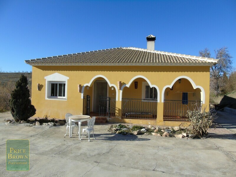 AF596: Villa for Sale in Oria, Almería