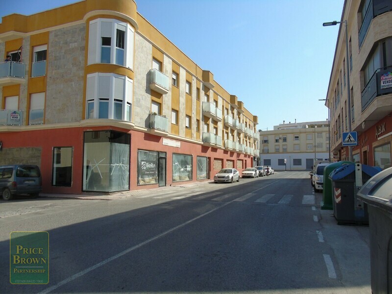Comercial en Albox, Almería