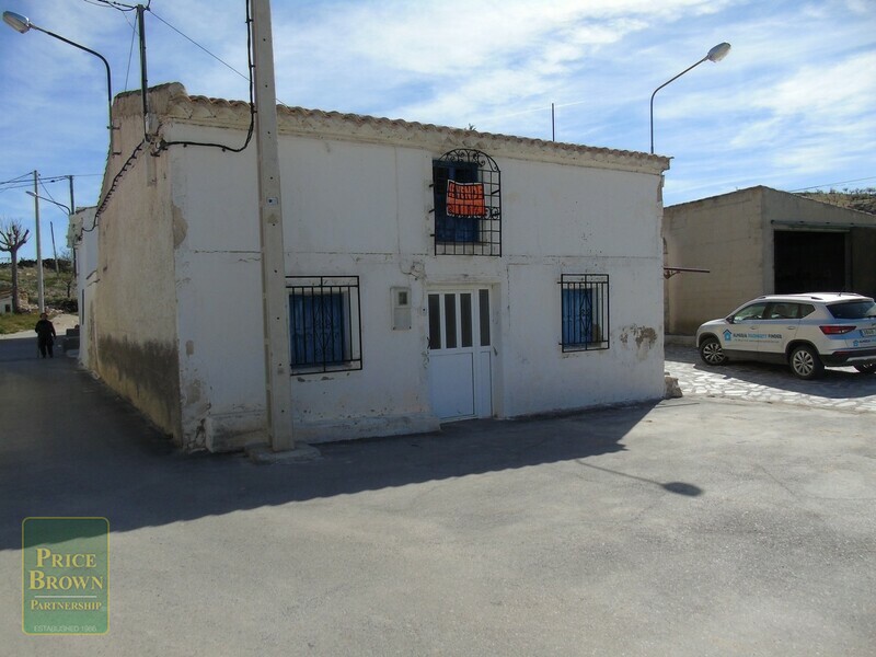AF655: Cortijo for Sale in Oria, Almería