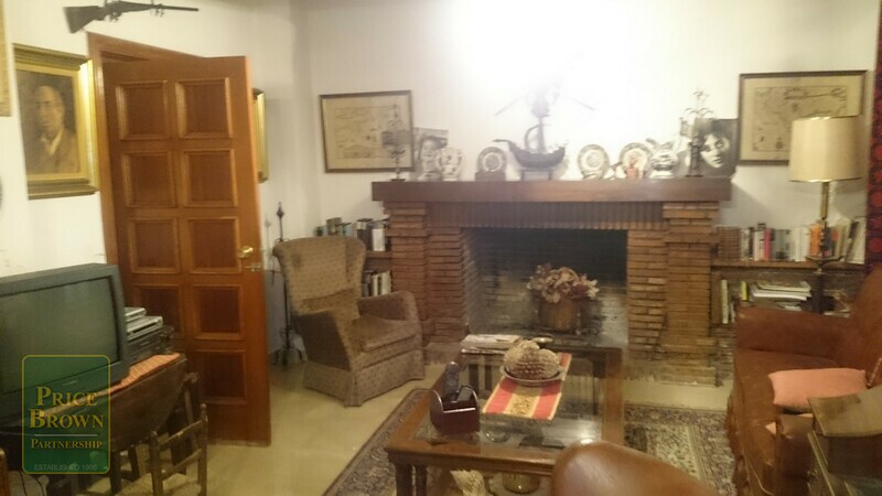 AF738: Townhouse for Sale in Albanchez, Almería