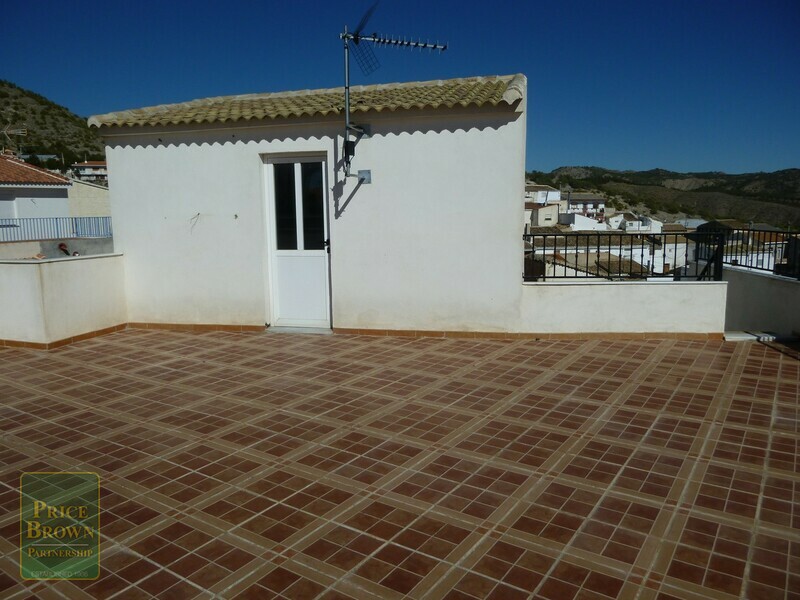 AF748: Townhouse for Sale in Lucar, Almería