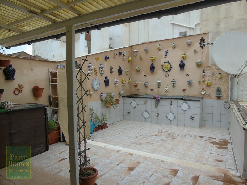 AF937: Townhouse for Sale in Cantoria, Almería