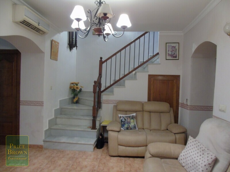 AF937: Townhouse for Sale in Cantoria, Almería