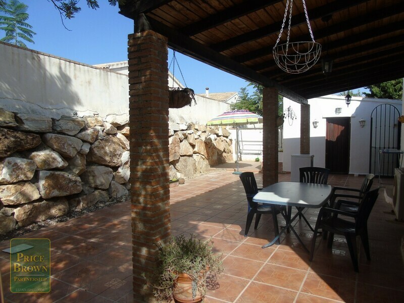 AF963: Villa for Sale in Albanchez, Almería
