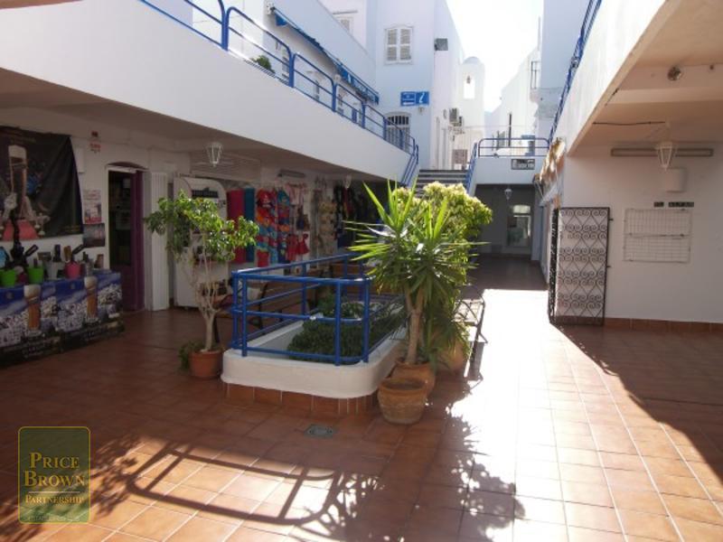 C644: Commercial Property for Sale in Mojácar, Almería