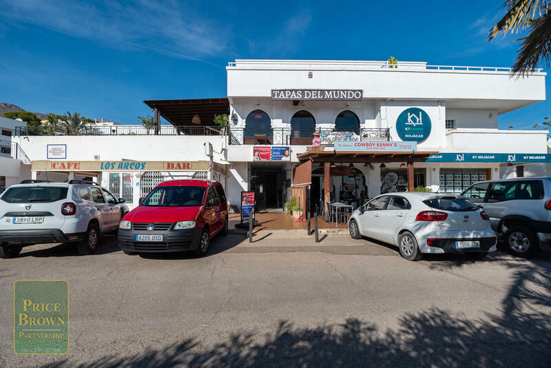 C658: Commercial Property for Sale in Mojácar, Almería