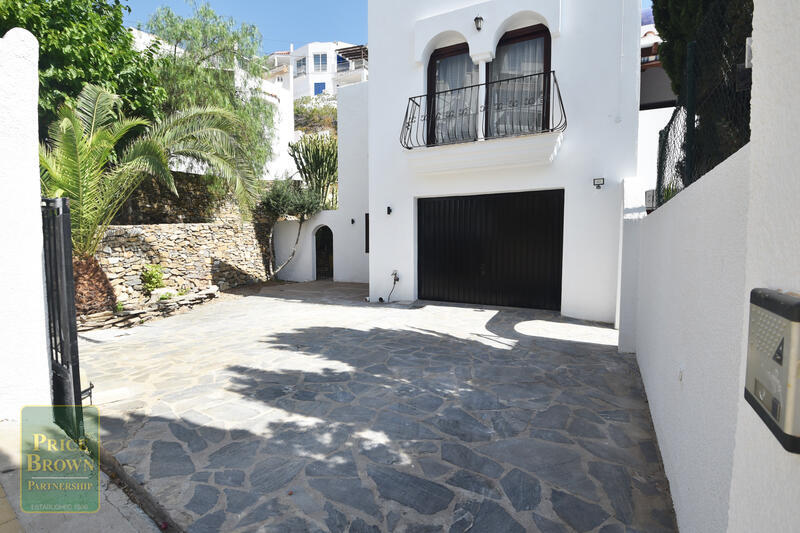 CASA ATALAYONES: Villa for Rent in Mojácar, Almería