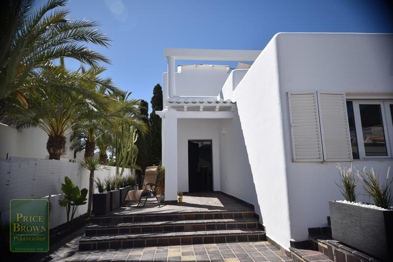 CASA CACTUS: Villa for Rent in Mojácar, Almería