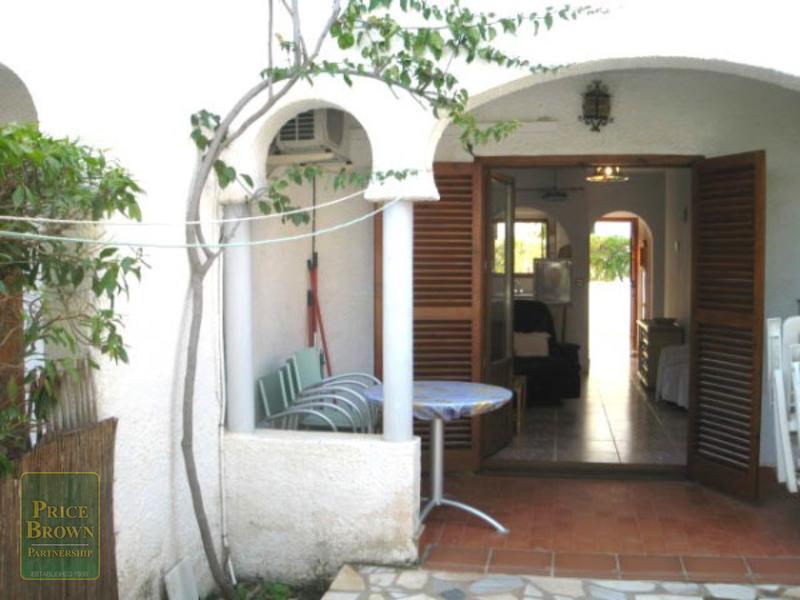 DH: Townhouse for Rent in Mojácar, Almería