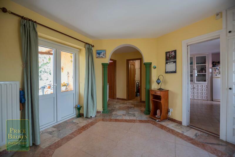 DV1501: Villa for Sale in Cabrera, Almería