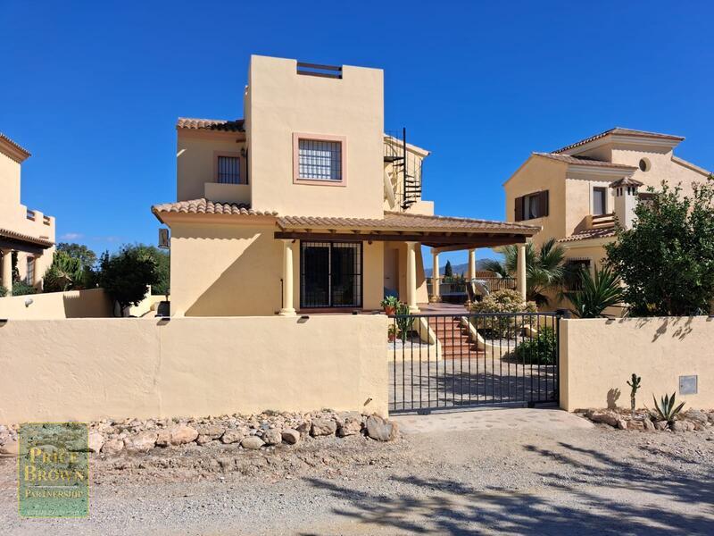 DV1570: Chalet en venta en Vera, Almería