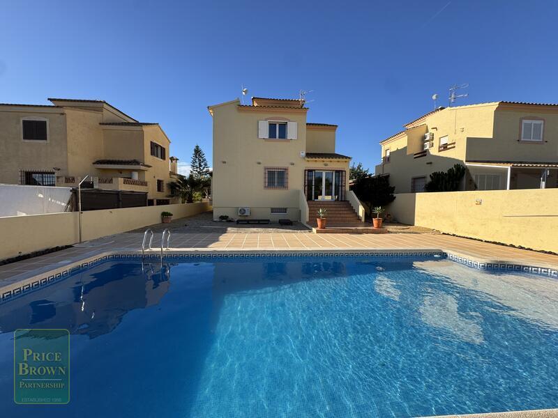 DV1570: Villa for Sale in Vera, Almería