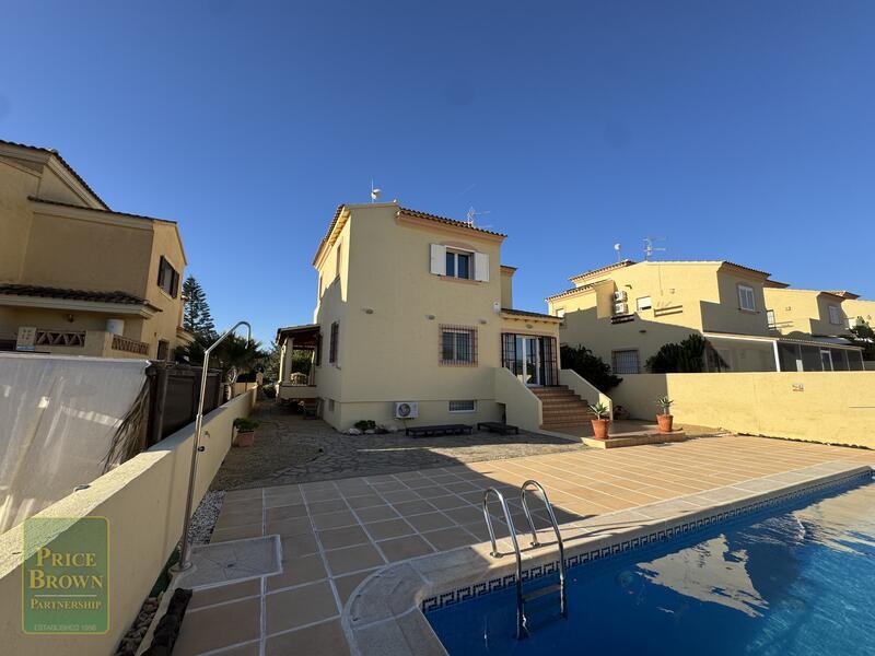 DV1570: Villa for Sale in Vera, Almería