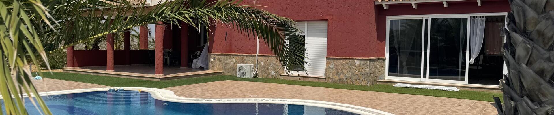 DV1594A: 4 Bedroom Villa for Sale