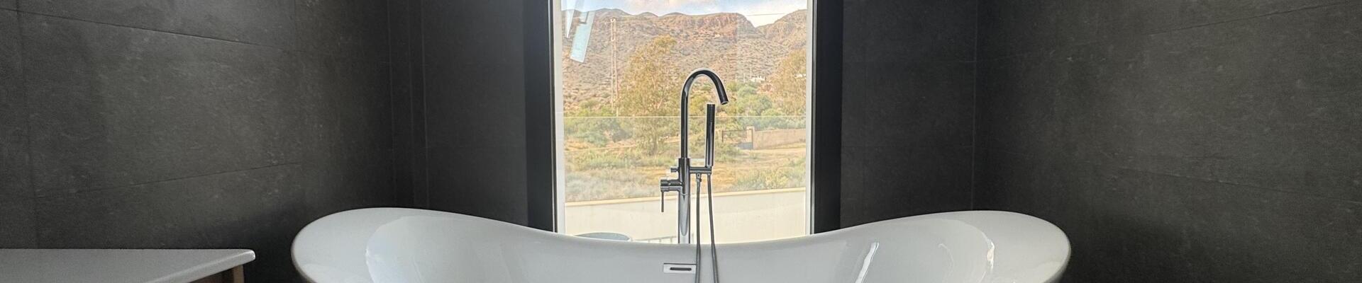 DV1598: 4 Bedroom Villa for Sale