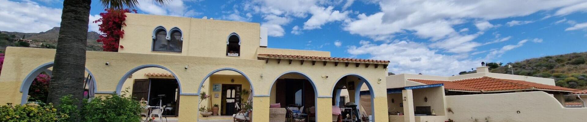 DV1603: 3 Bedroom Villa for Sale