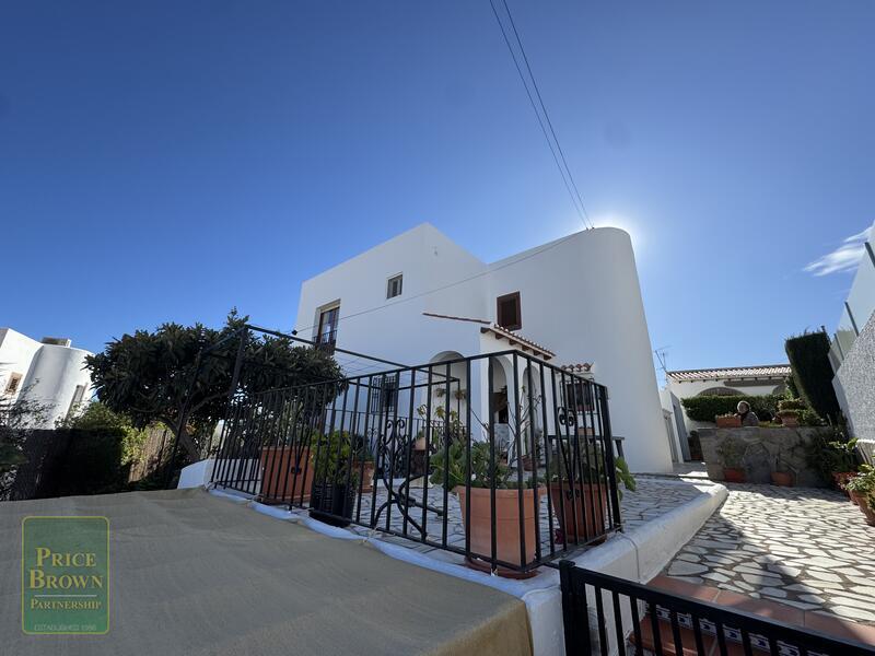 DV1604: Villa for Sale in Mojácar, Almería DV1604: Villa for Sale in Mojácar, Almería