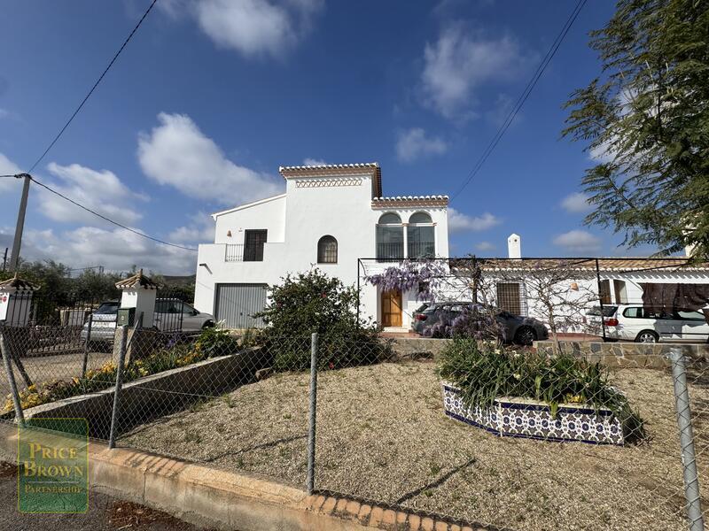 DV1607: Cortijo / Villa for Sale in Aljariz, Almería DV1607: Cortijo / Villa for Sale in Aljariz, Almería