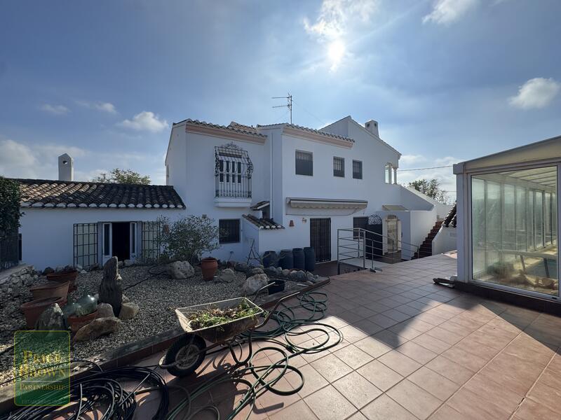 DV1607: Cortijo / Villa for Sale in Aljariz, Almería DV1607: Cortijo / Villa for Sale in Aljariz, Almería