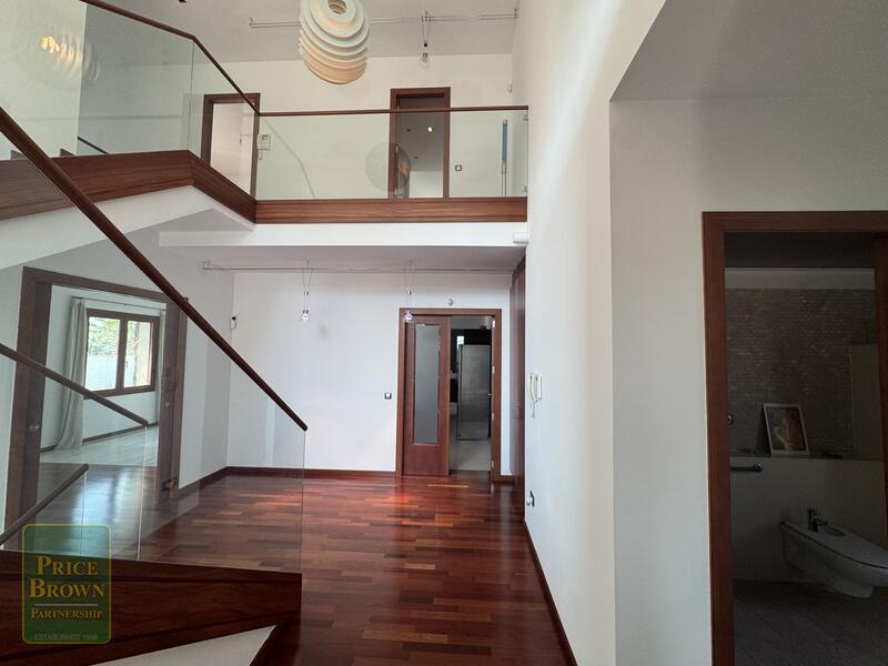 DV1613: Villa for Sale in Huercal-Overa, Almería