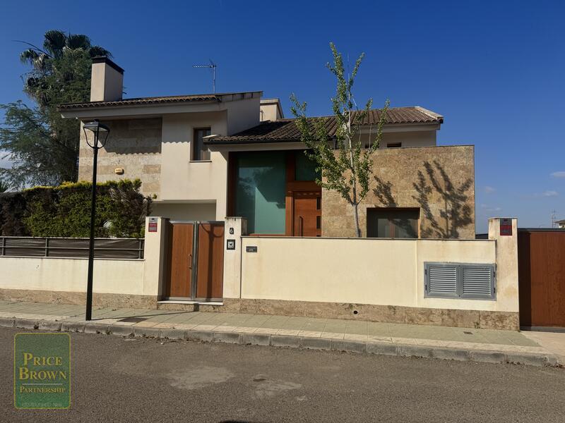 DV1613: Villa for Sale in Huercal-Overa, Almería