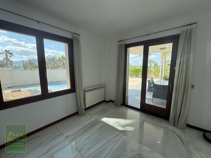 DV1613: Villa for Sale in Huercal-Overa, Almería
