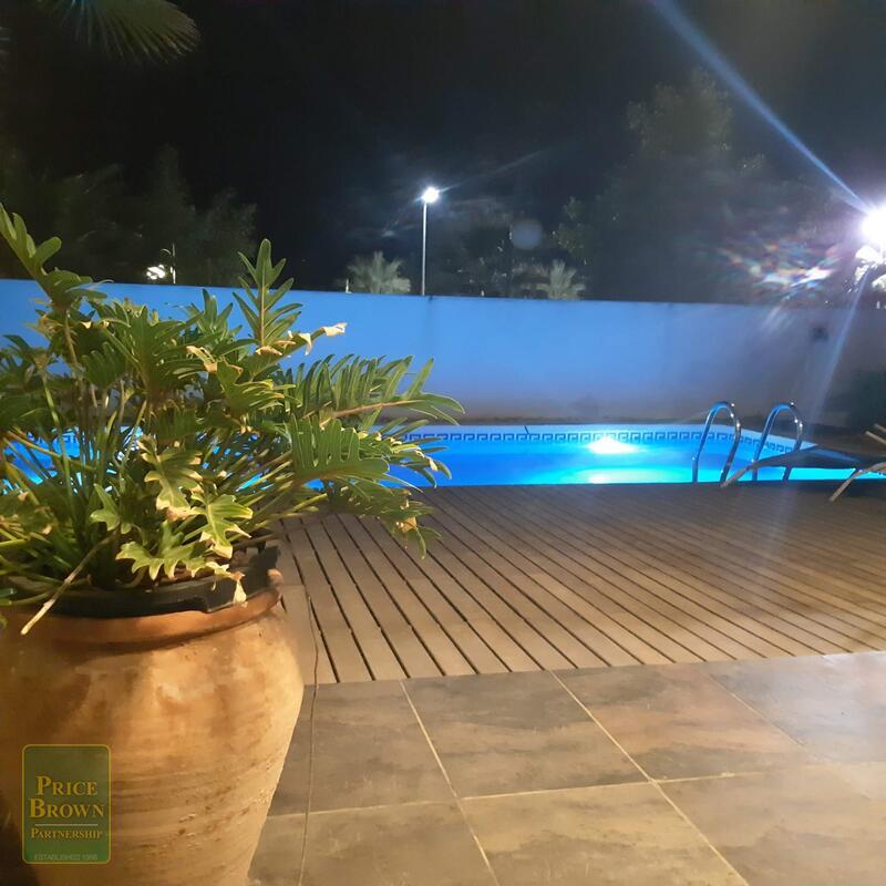 DV1613: Villa for Sale in Huercal-Overa, Almería