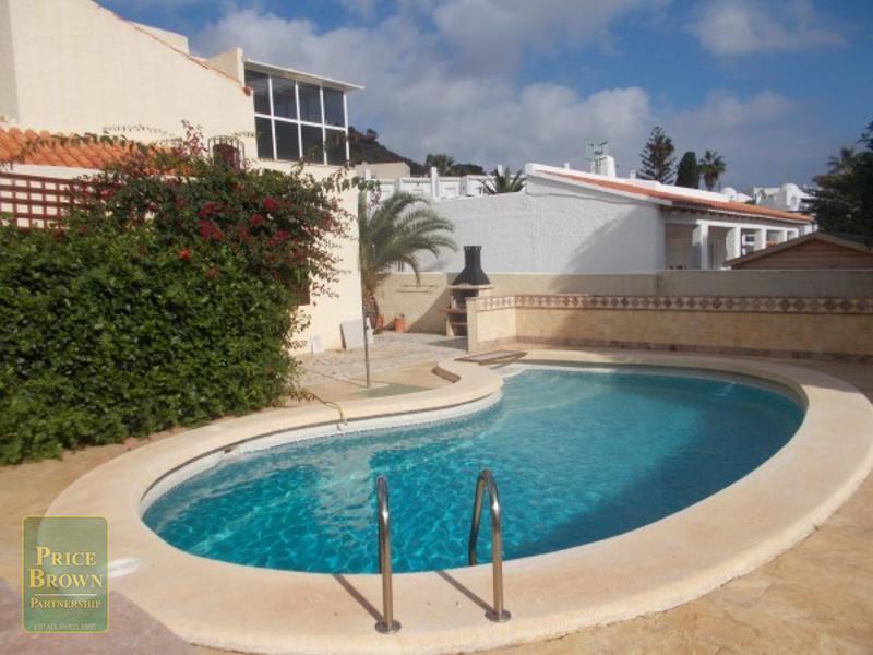 EP: Villa for Rent in Mojácar, Almería
