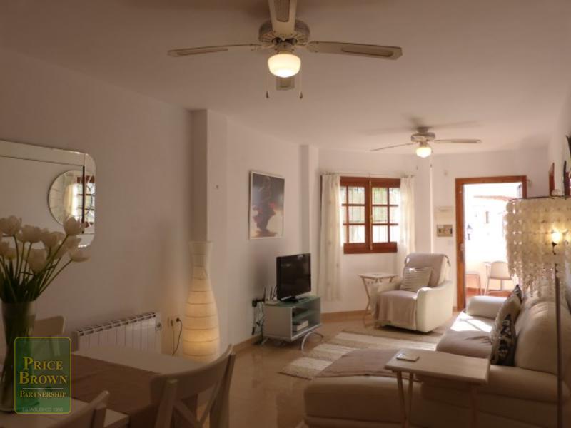 GB: Apartment for Rent in Mojácar, Almería