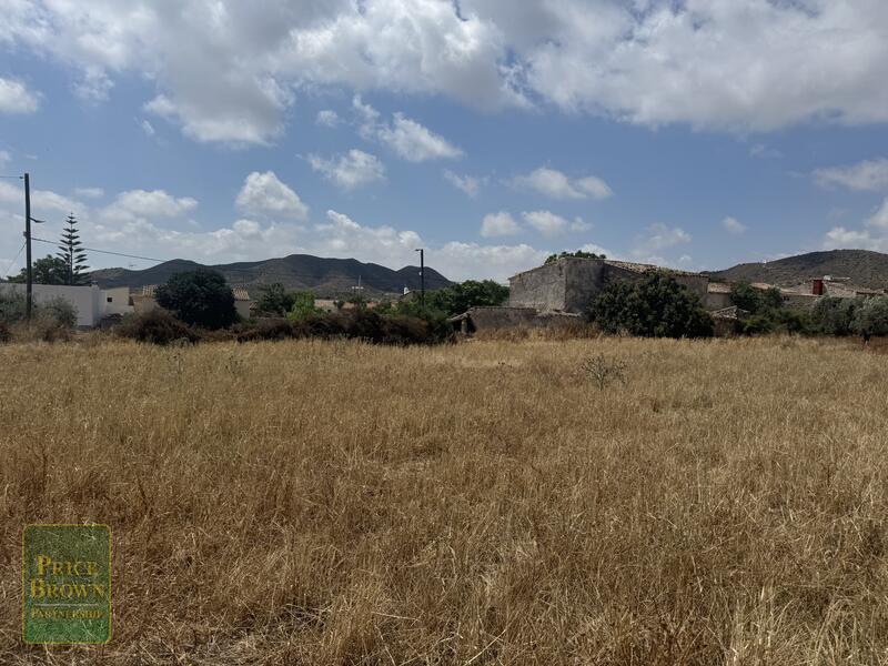 LANCariatiz: Land for Sale in Cariatiz, Almería LANCariatiz: Land for Sale in Cariatiz, Almería
