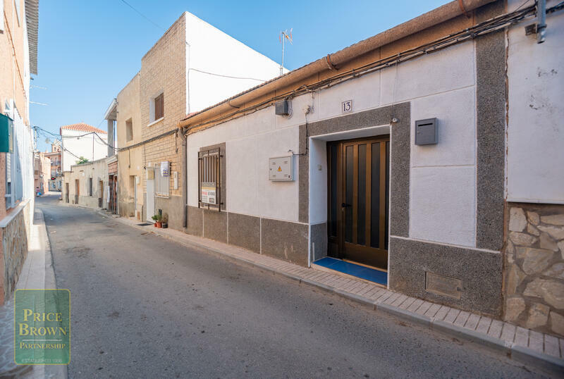 LV800: Townhouse for Sale in Turre, Almería