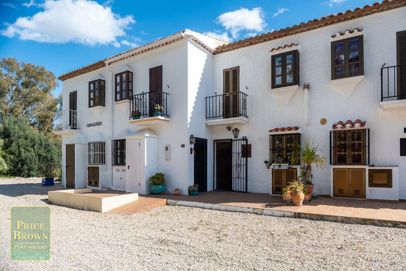 LV808: Townhouse for Sale in Cortijo Grande, Almería