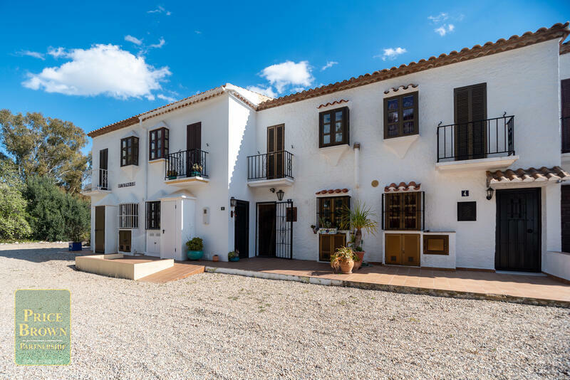 LV808: Townhouse for Sale in Cortijo Grande, Almería