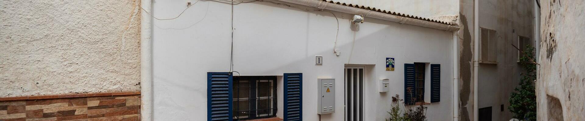 LV822: 2 Bedroom Townhouse for Sale