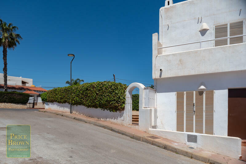LV830: Townhouse for Sale in Mojácar, Almería