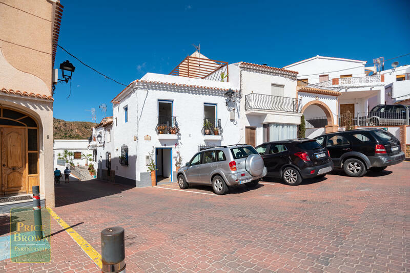 LV831: Townhouse for Sale in Bedar, Almería
