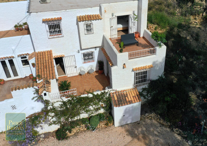 LV843: Townhouse for Sale in Cortijo Grande, Almería