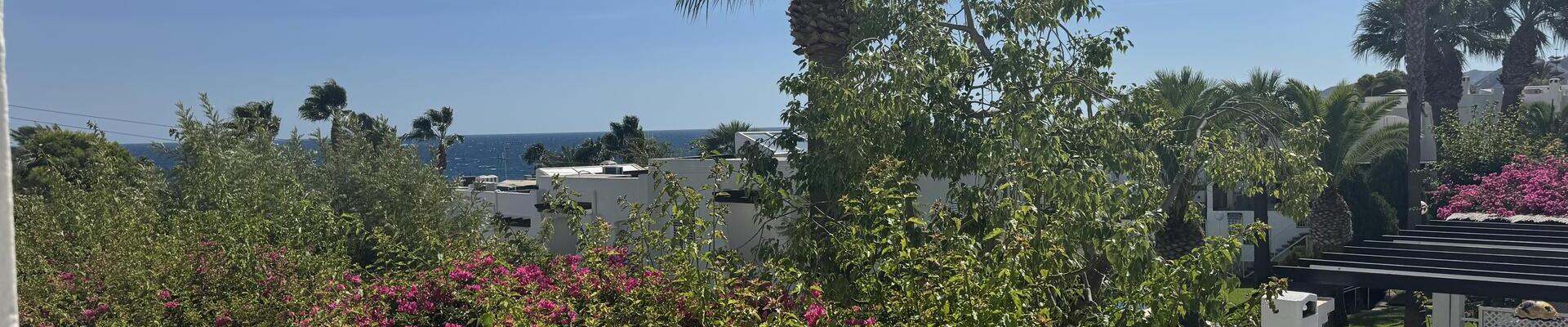 LV853: 3 Bedroom Townhouse for Sale