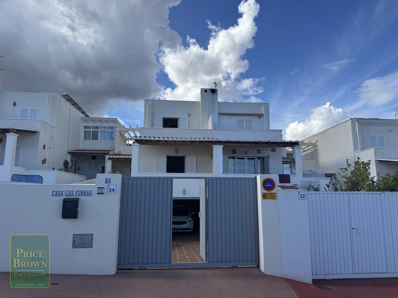 LV869: Villa for Sale in Mojácar, Almería