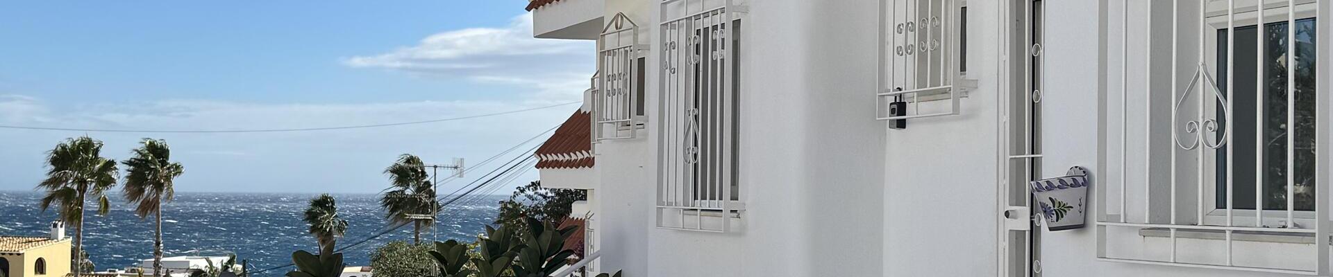 LV872: 2 Bedroom Townhouse for Sale