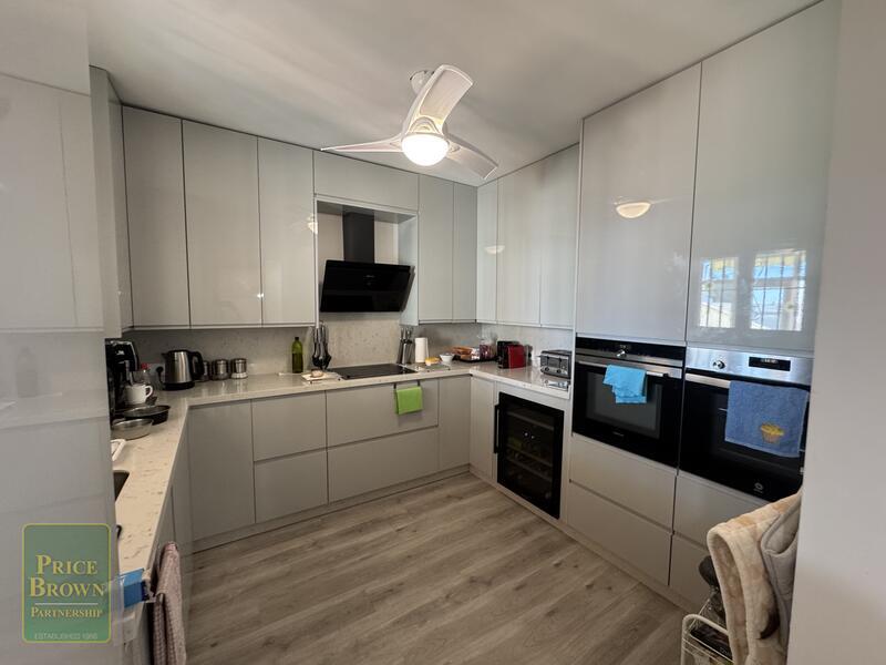 LV874: Townhouse for Sale in Mojácar, Almería